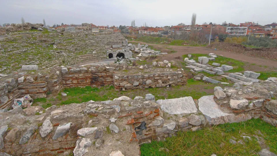 Unical e Accademia Belle Arti Catanzaro negli scavi archeologici di Nicea