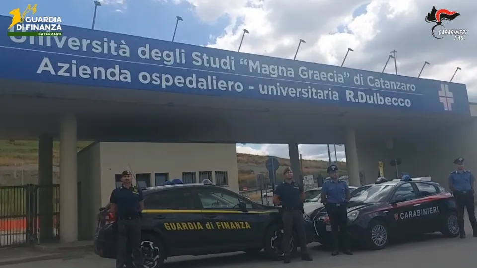 Terremoto giudiziario alla Dulbecco, 13 misure a medici, infermieri e dipendenti