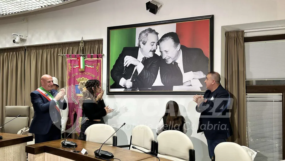 Intitolata ai giudici Falcone e Borsellino la Sala Consiliare di Crotone