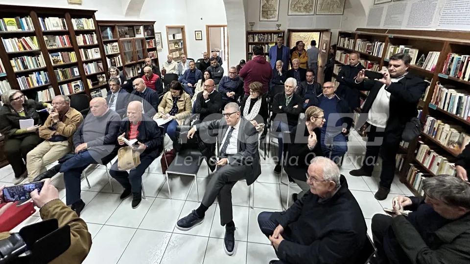 Bonifica: si costituisce il comitato "Fuori i veleni - Crotone vuole vivere"
