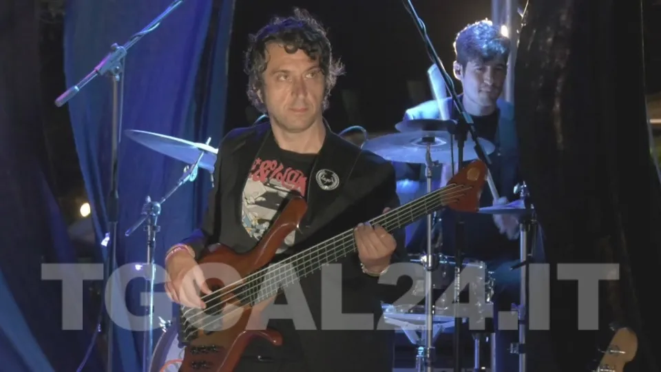 Musica, prestigioso traguardo per il bassista calabrese Ernesto Filippelli nella scuderia Laurus