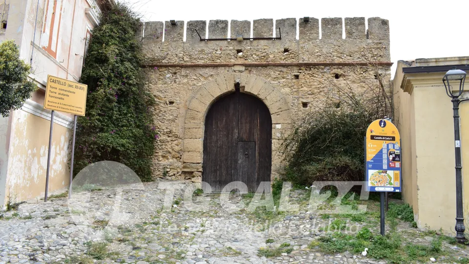 Castello di Carlo V: Comune e Direzione Musei prolungano l'accordo di gestione