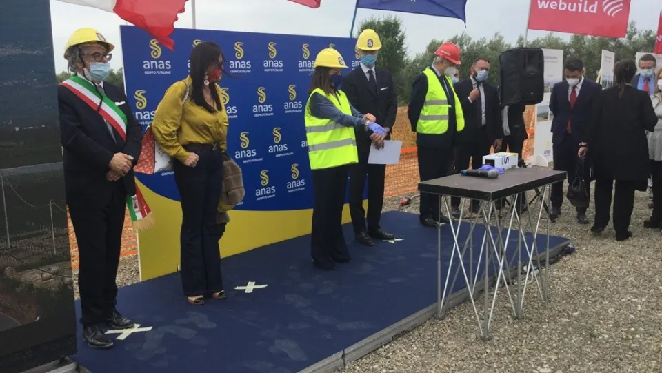 Infrastrutture, al via i lavori del terzo megalotto della strada statale 106 jonica (VIDEO)
