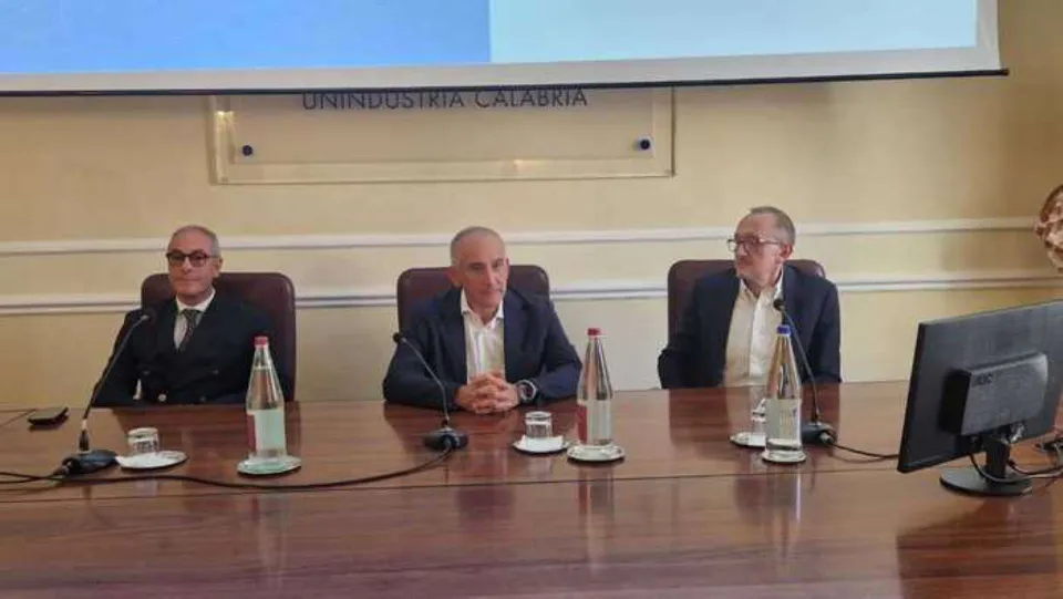 "La Calabria laboratorio nazionale per la transizione ecologica"