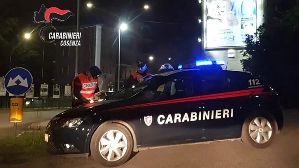 Estorsione, spaccio e sfruttamento della prostituzione: vasta operazione nel Cosentino