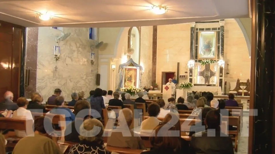 Fase 2, via libera dalla Camera alle messe dopo l'accordo con la Cei (VIDEO)