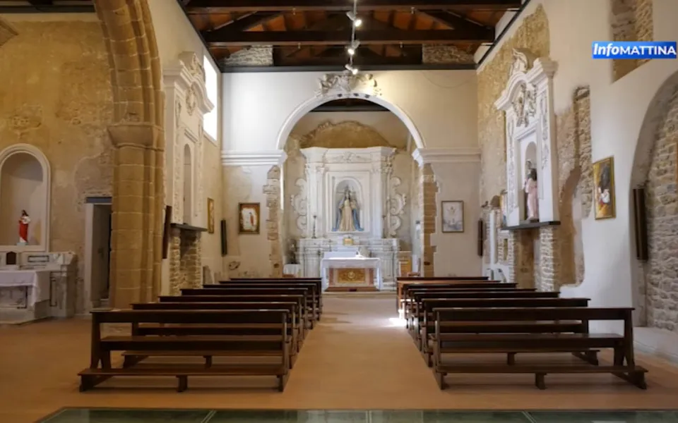 Cutro: l'ex convento delle suore di clausura e la chiesa delle Monachelle