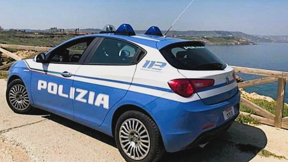 Violenza sessuale, la Polizia arresta un uomo a Crotone