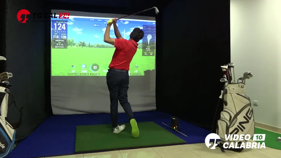 SPORT | A Rende installato un simulatore per giocare a golf