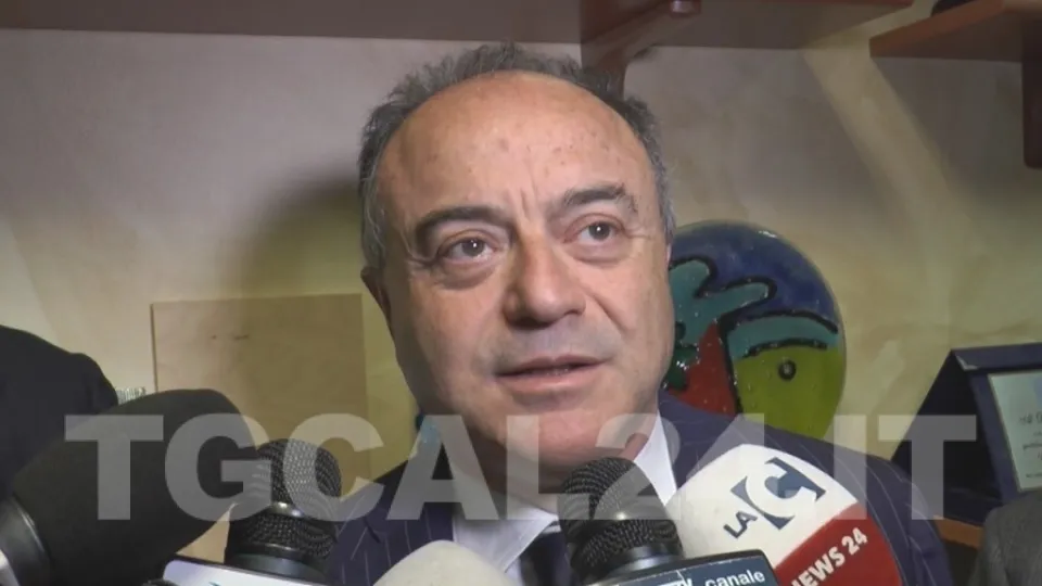 Operazione "Valle dell'Esaro", Gratteri: «Anche la squadra del Roggiano comprava la cocaina» (VIDEO)