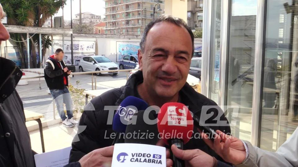 Riace, la Corte d’Appello conferma decadenza di Lucano da sindaco
