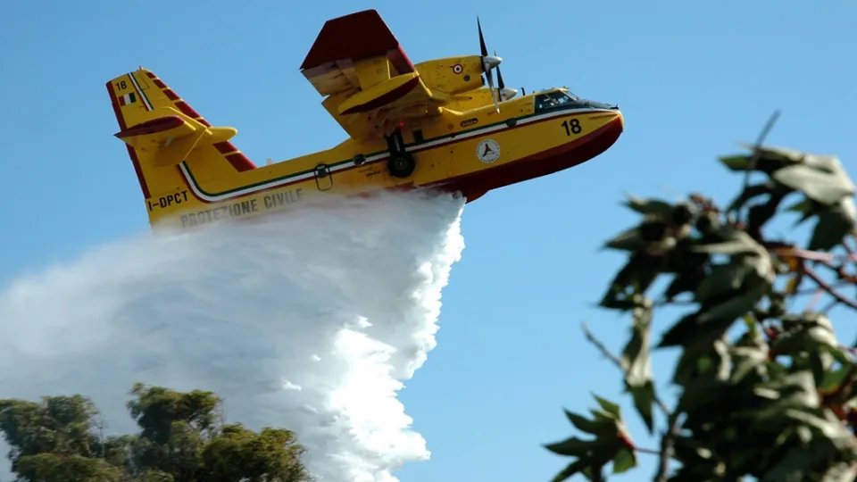 Incendi boschivi: in Calabria sette le richieste di interventi di spegnimento con canadair