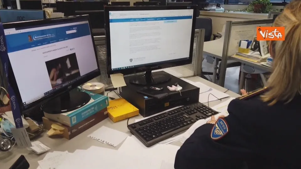 Blitz anti pedopornografia della Polizia Postale: arresti in 15 regioni (VIDEO)
