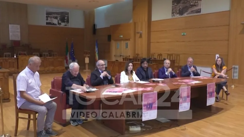 VIDEO | Rifugiati, il calcio come mezzo per l'accoglienza: a Lamezia incontro con mister Ulivieri