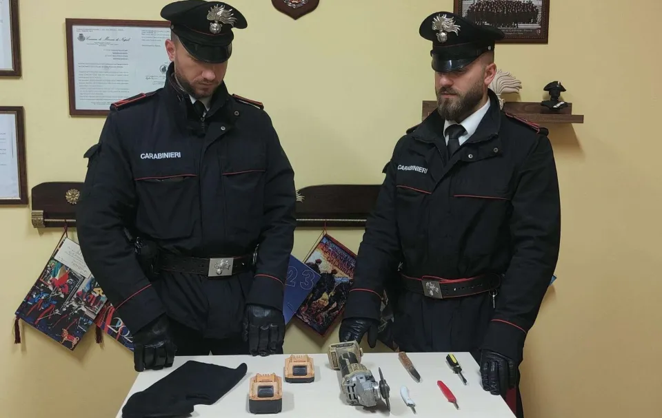 Sventato furto in azienda edile a Simeri Crichi: quattro denunciati