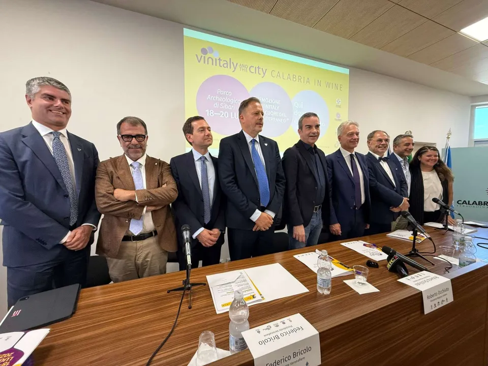 "Vinitaly and the city" 2025: presentato il programma della tre giorni
