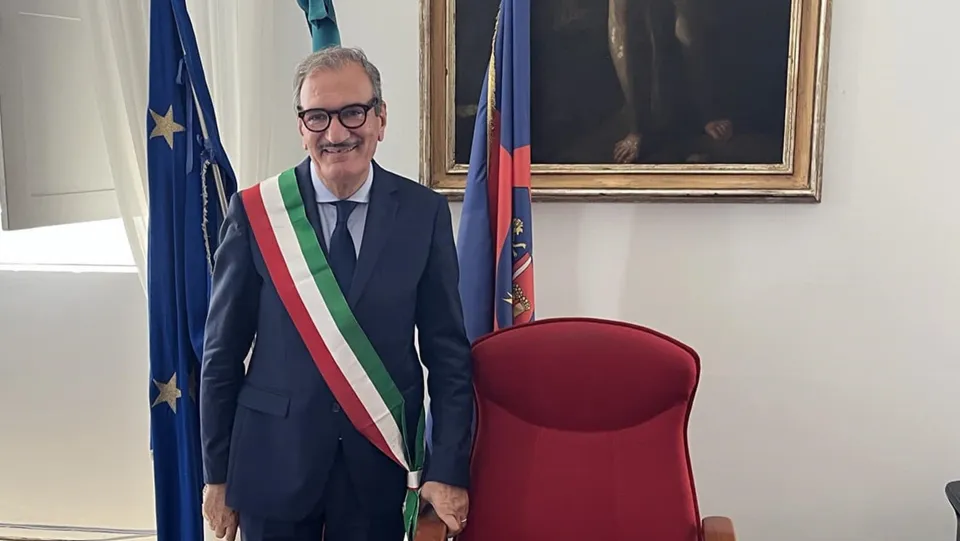 Vibo Valentia, si dimette l'assessore Continanza