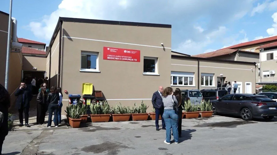 Crotone, inaugurati i nuovi locali dell'Università