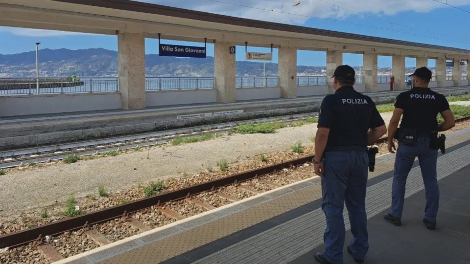 Villa S. Giovanni, evade dai domiciliari e tenta di lasciare la città: arrestato