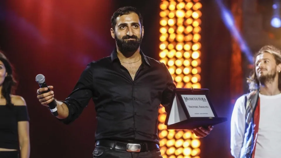 VIDEO | Musicultura 2020: vince il cantautore calabrese Fabio Curto con "Domenica"
