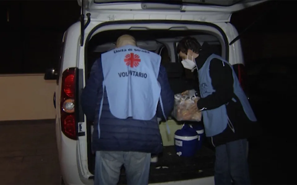 Natale e solidarietà: pasti caldi e assistenza primaria per i bisognosi a "Casa nostra"