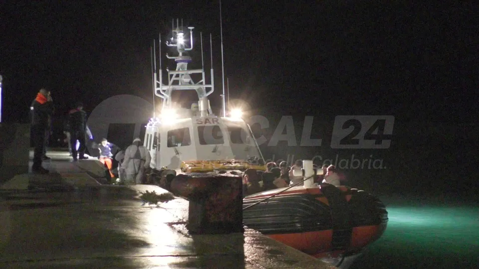 Sbarco di migranti del 2 febbraio: fermati due presunti scafisti