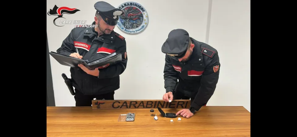 Soveria Mannelli, Carabinieri scoprono rete di spaccio droga