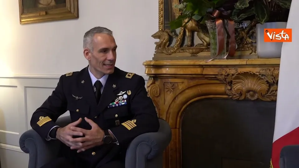 Giorgia Meloni incontra il colonnello Villadei rientrato dalla missione spaziale Ax-3