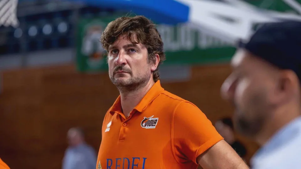 La Viola Basket inciampa all'esordio casalingo contro Fiorenzuola