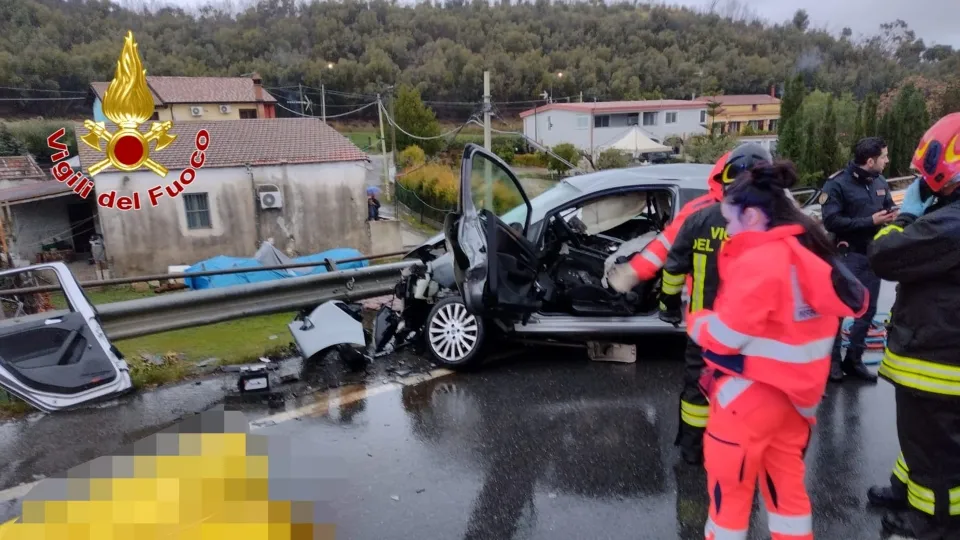 Incidente nel Crotonese: due morti e due feriti gravi il bilancio