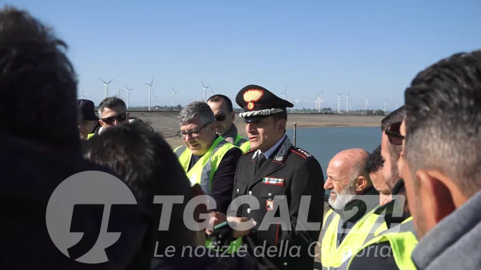 Stretta del Consorzio di bonifica e carabinieri di Crotone contro i furti d'acqua