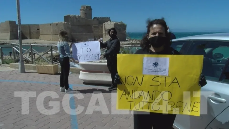 Turismo, stagione estiva a rischio: Le Castella rischia di riaprire le attività a marzo 2021 (VIDEO)