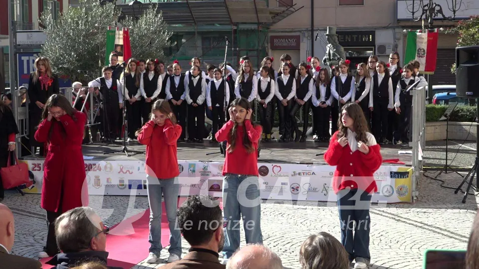 25 Novembre: da Crotone si leva il "no alla violenza sulle donne"