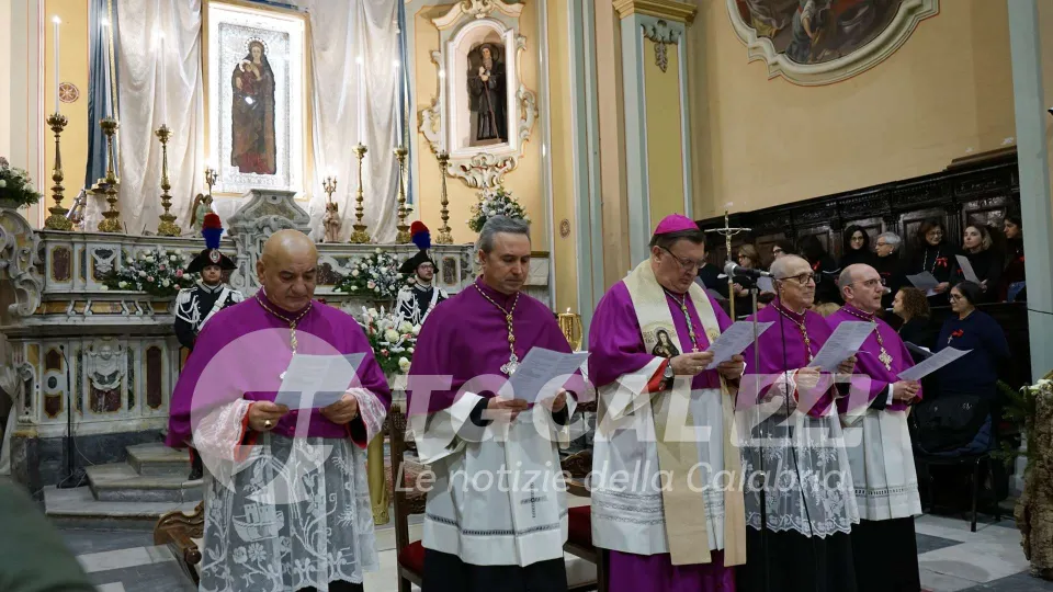 Il Quadro della Madonna di Capocolonna ritorna visibile ai fedeli