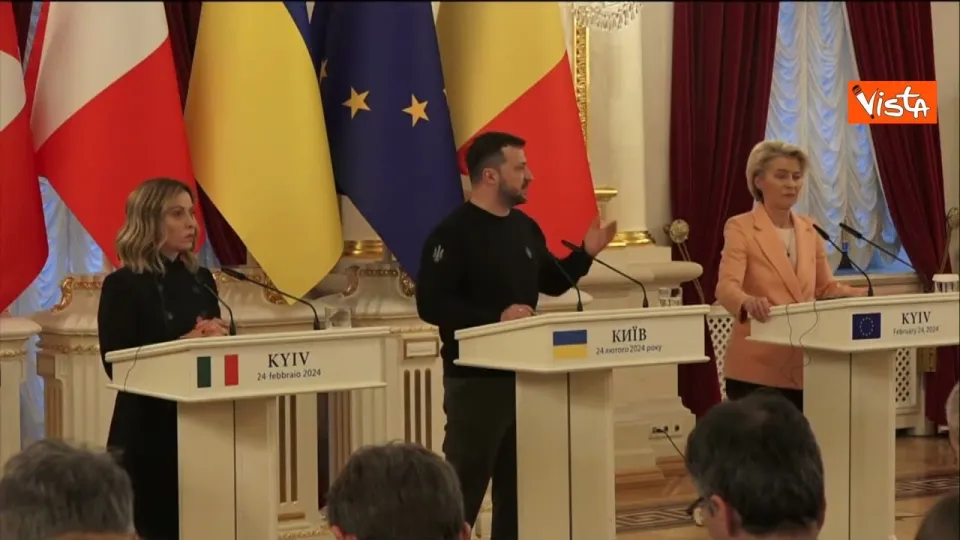 Guerra Ucraina, Zelensky: "Stop ad accordi dietro le quinte con Putin"