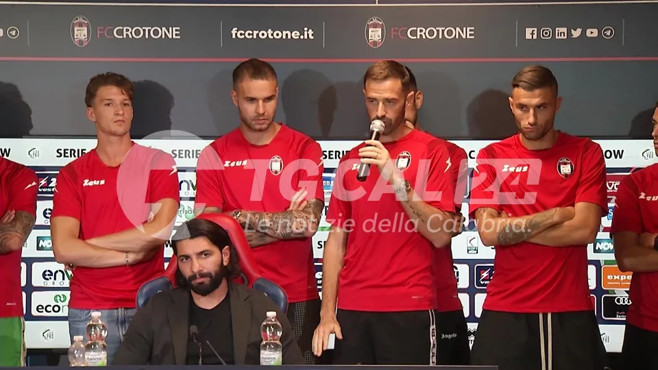 CALCIO | Crotone, colpo di scena: alla guida tecnica rimane Lamberto Zauli