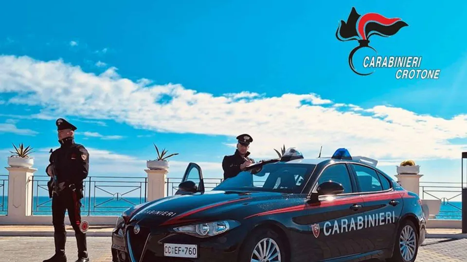 Estorsioni a Cirò Marina: misura cautelare per un 26enne