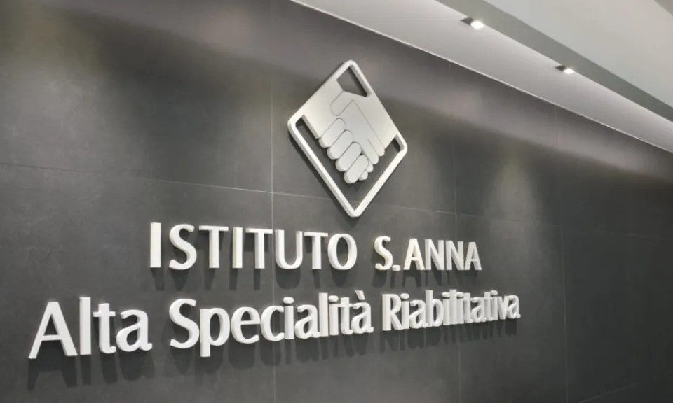 L'Istituto S. Anna di Crotone premia l'impegno dei suoi dipendenti: "Uniti da una missione comune"