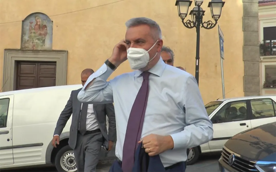 Elezioni regionali, il ministro Guerini in Calabria: "L'alternativa è tra destra e centrosinistra"