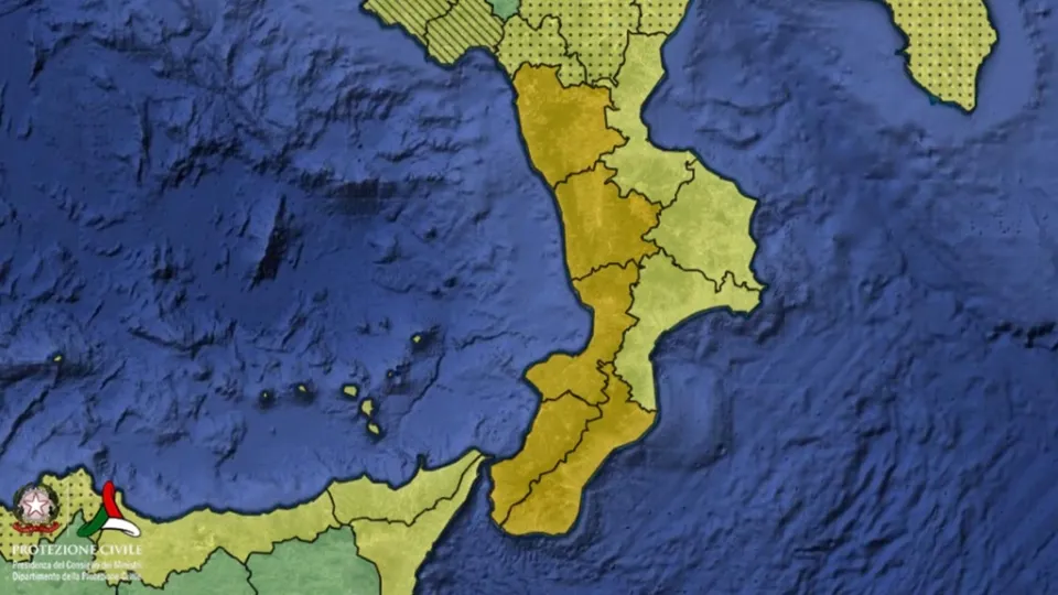 Pioggia e maltempo: in Calabria diramata allerta arancione e gialla per giovedì 7 ottobre