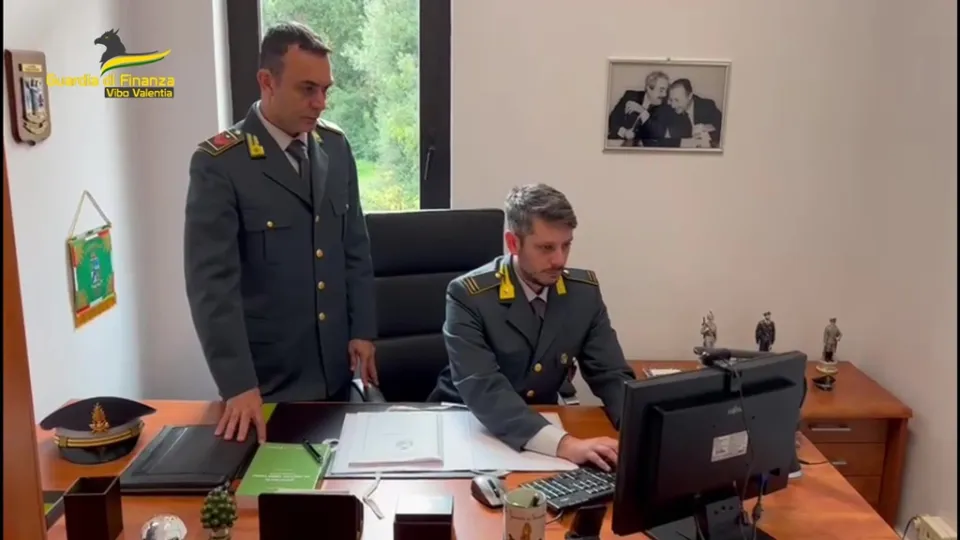 Pizzicati 111 furbetti del Reddito di Cittadinanza nel Vibonese: sequestrati 900mila euro