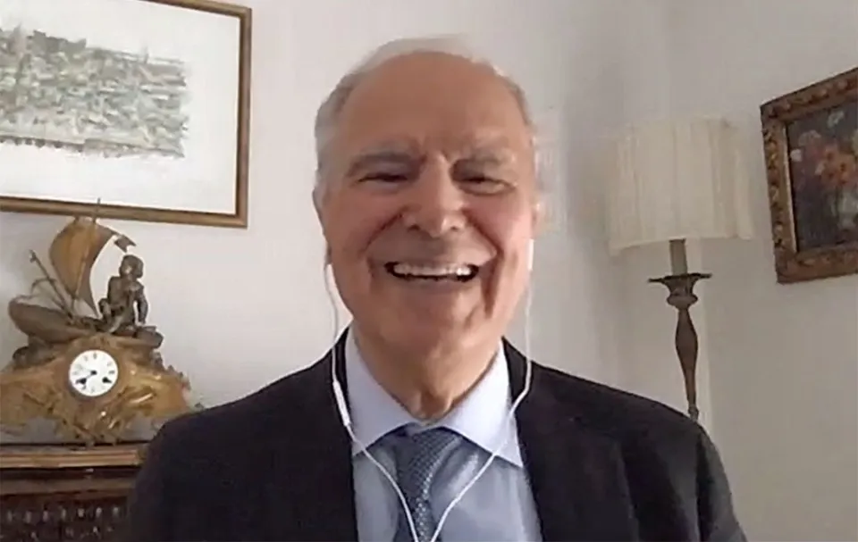 Il cardiochirurgo Salvatore Spagnolo: "L'eparina limita gli effetti del Covid 19, ma bisogna anticiparne la somministrazione"