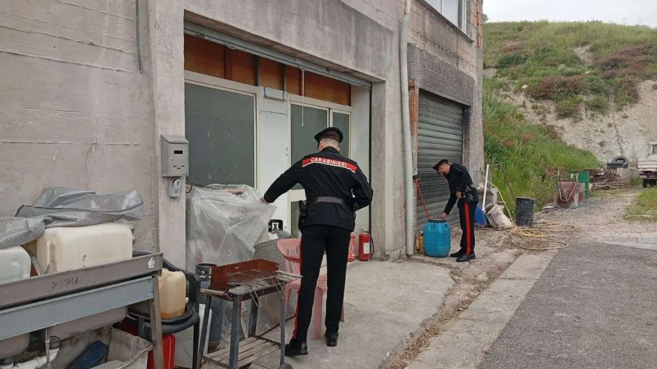 Controlli dei Carabinieri tra Petilia e Catanzaro: denunce e attività sospese
