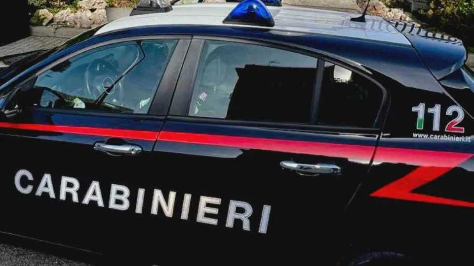 Pallagorio, arrestato per violenze in famiglia e detenzione di armi