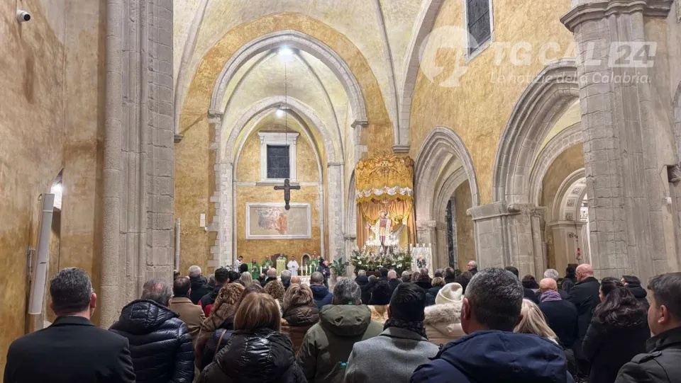 Mons. Savino ai giornalisti: «È l'ora della responsabilità condivisa»