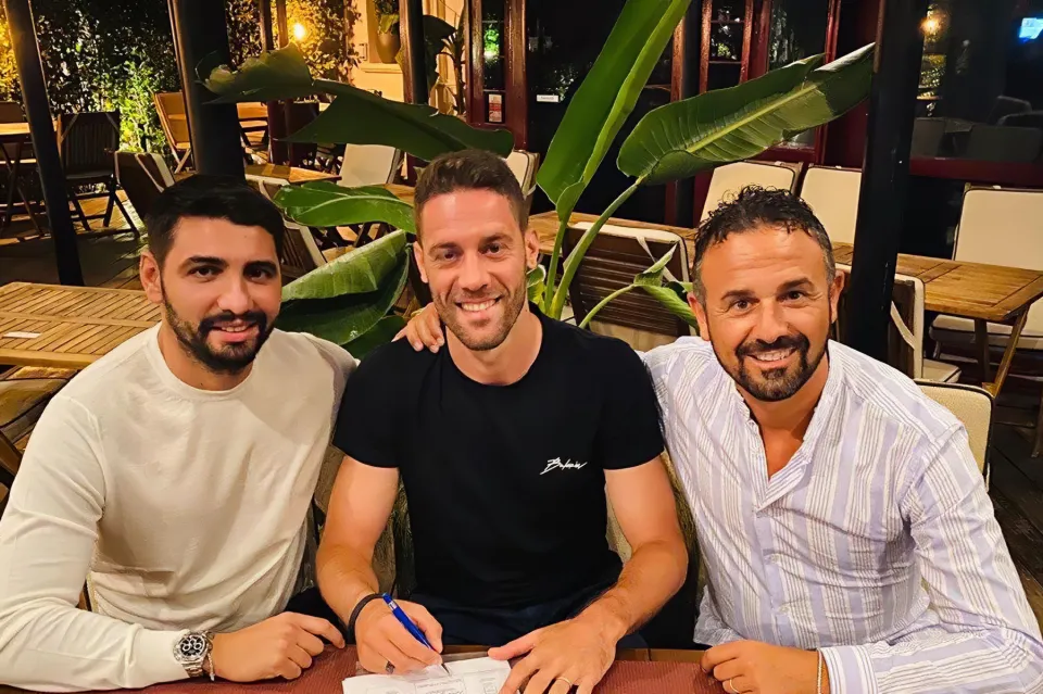 CALCIOMERCATO | Scatenato il Crotone: dopo Cigarini, arriva Andrea Rispoli