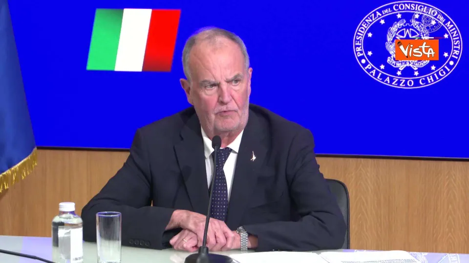Sanità, Calderoli: «Governo al lavoro per chiudere commissariamento»