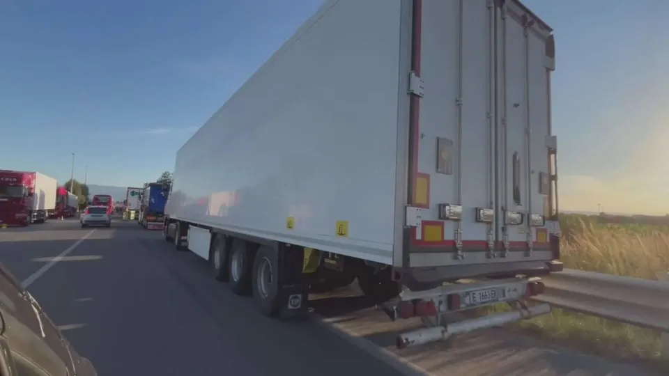 Protesta degli autotrasportatori, Irto (Pd) attacca il Governo: «Servono risposte immediate»