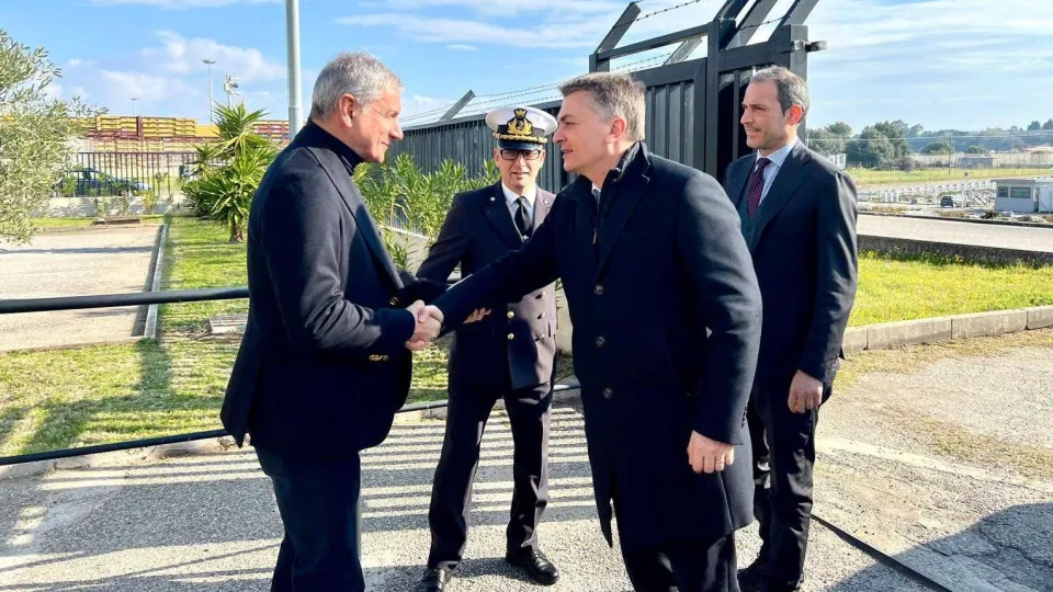 Rixi in visita a Gioia Tauro, Agostinelli: "Mantenute le promesse"