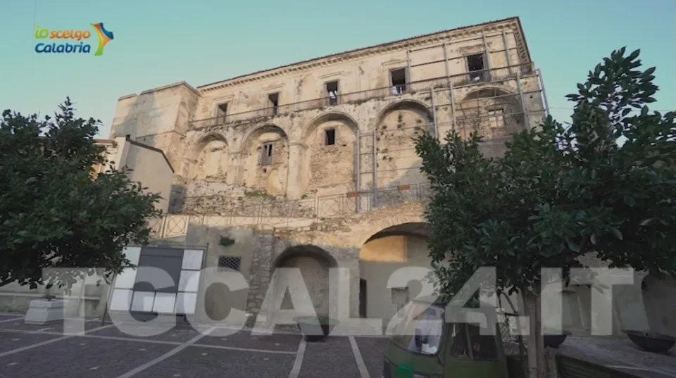 Il castello Carafa di Cirò, un progetto per farlo tornare all'antico splendore
